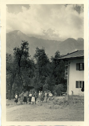 Ein Foto von 1954 vom Reintalbauern